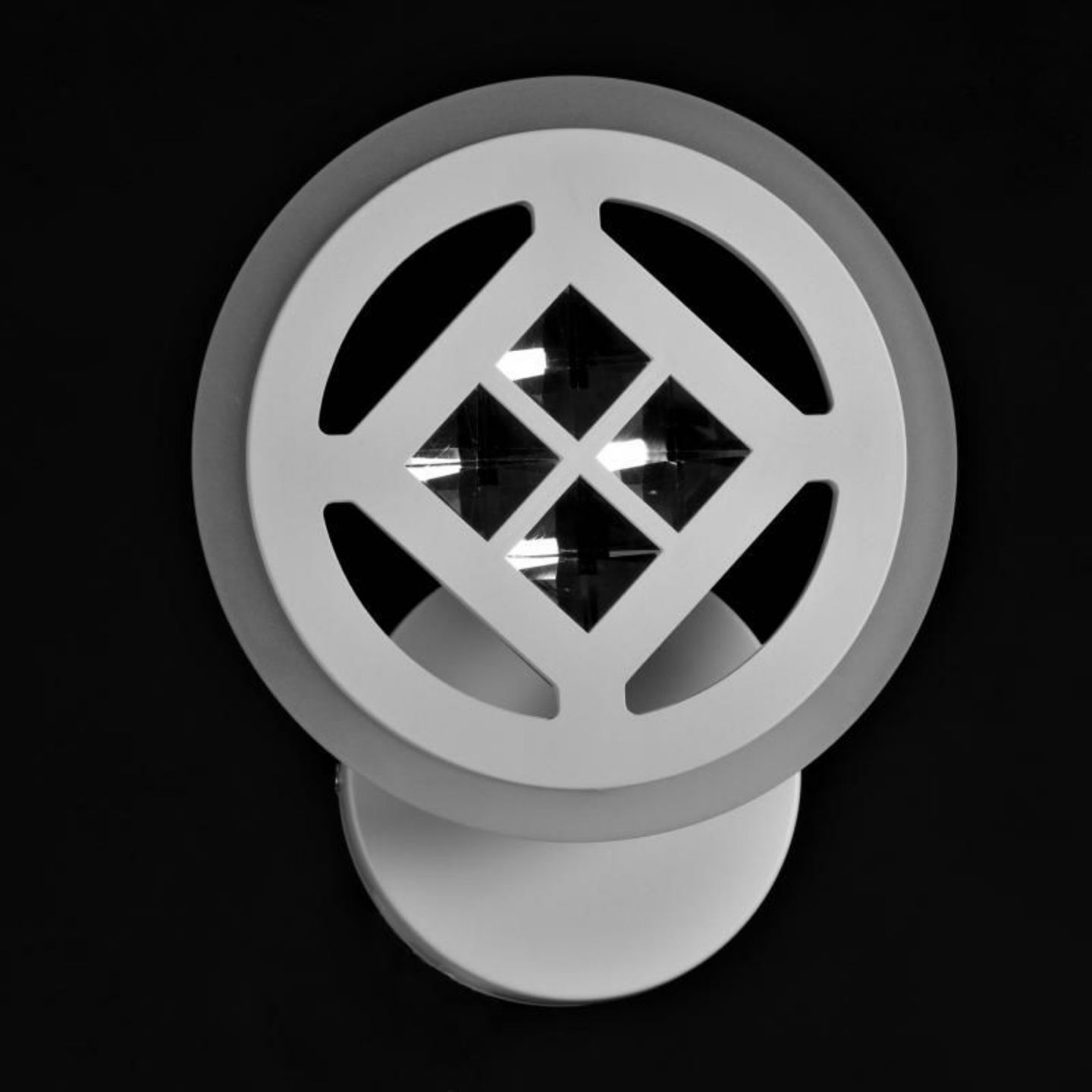 Настенный светодиодный светильник SL-6809/1W/S WH led (W) бра